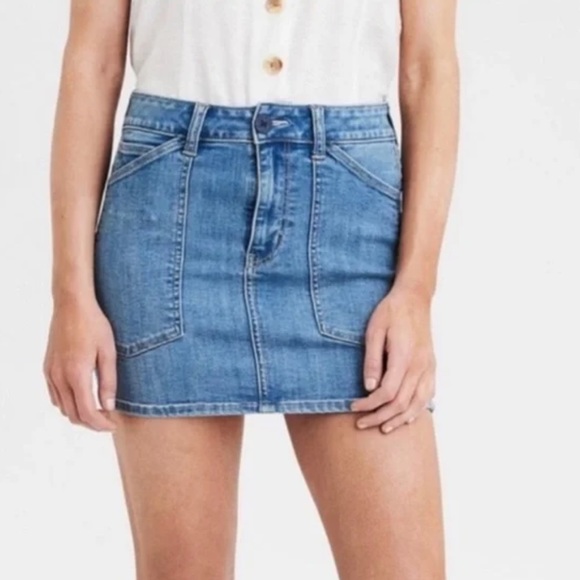 American Eagle Outfitters Hi-Rise Denim Mini Skirt Stretch Medium Blue Size 2 - Picture 1 of 4